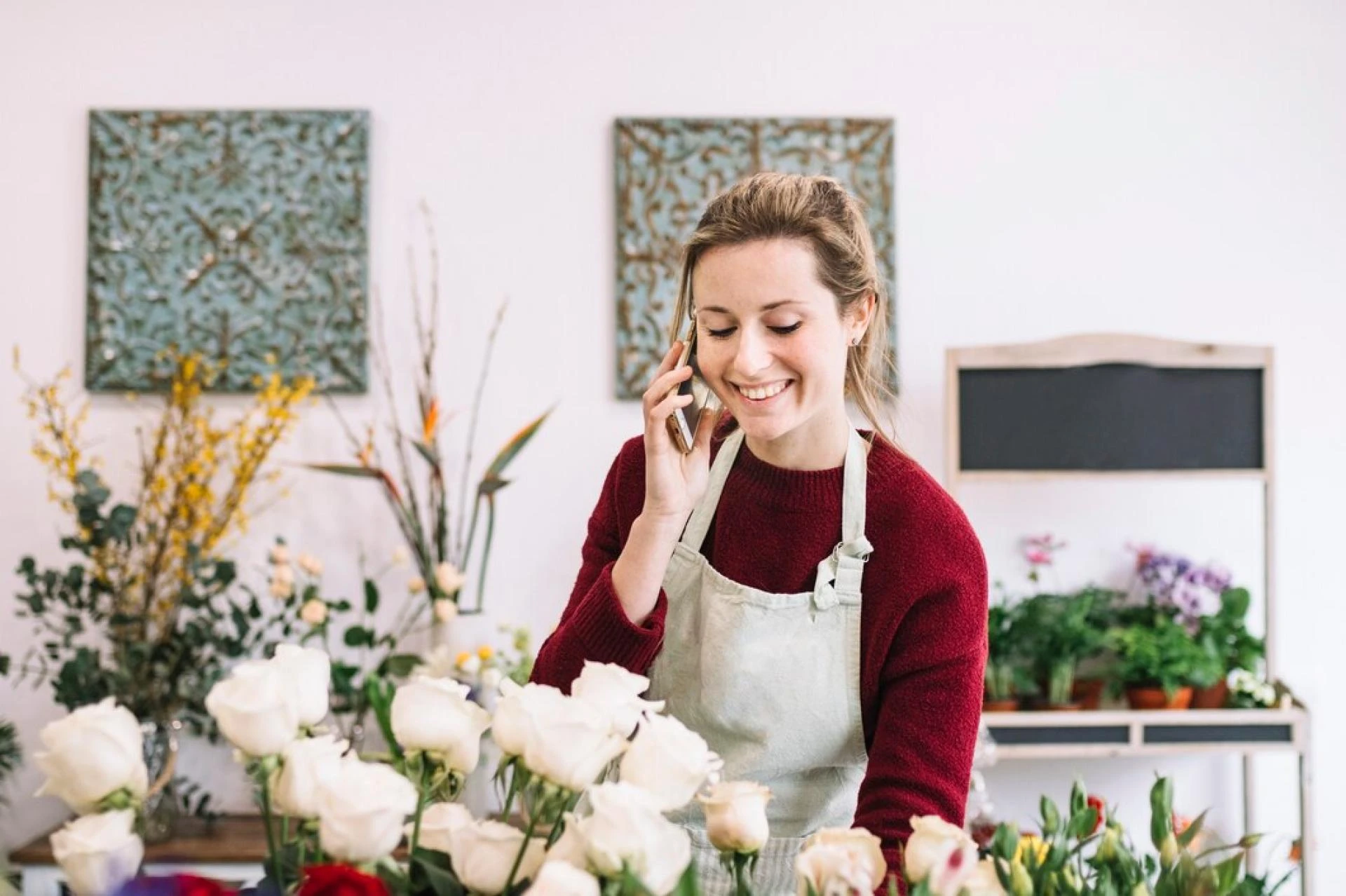 Blooming Beauty - Exploring the World of Online Flower Shopping in Dubai
