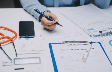 5 Key Challenges Physicians Face in Running Their Practices (and How Consultants Can Help)