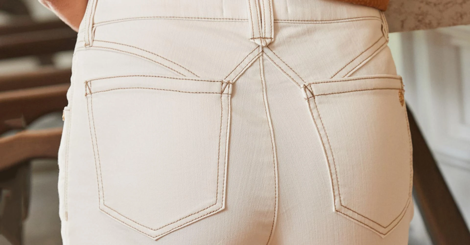 Online Jeans Shopping? Keep These Details in Mind