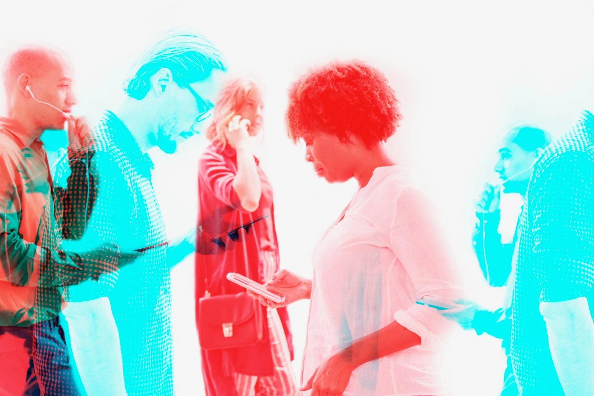 How to Slash Corporate Roaming Costs Without Sacrificing Connectivity