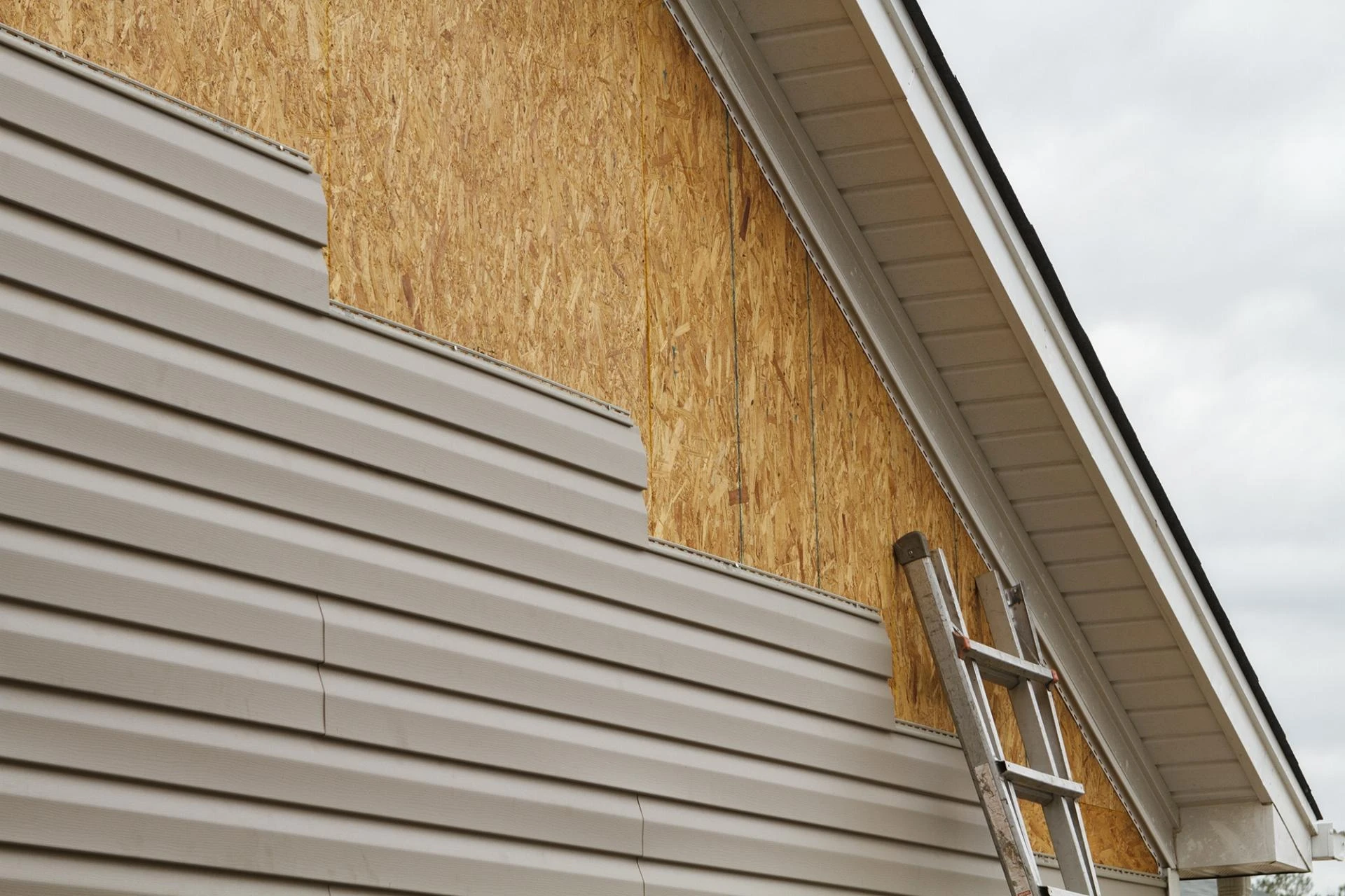 Transform Your Home’s Exterior with Expert Vinyl Siding in Waltham MA