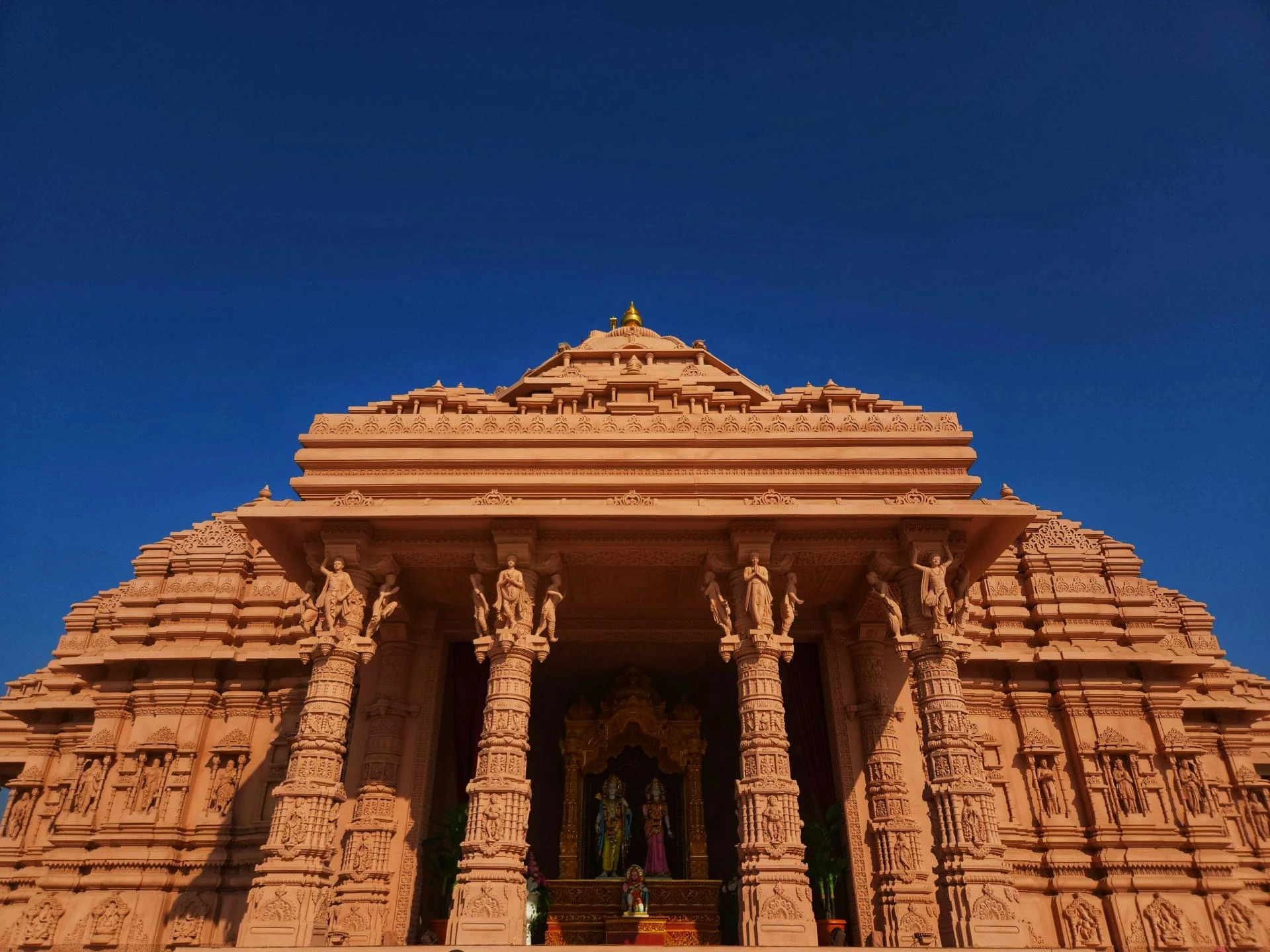 Discover Ayodhya with Pathak Tour and Travel – Your Trusted Travel Partner