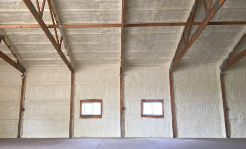 How Spray Foam Enhances the Building Envelope in New Lenox IL Construction Projects