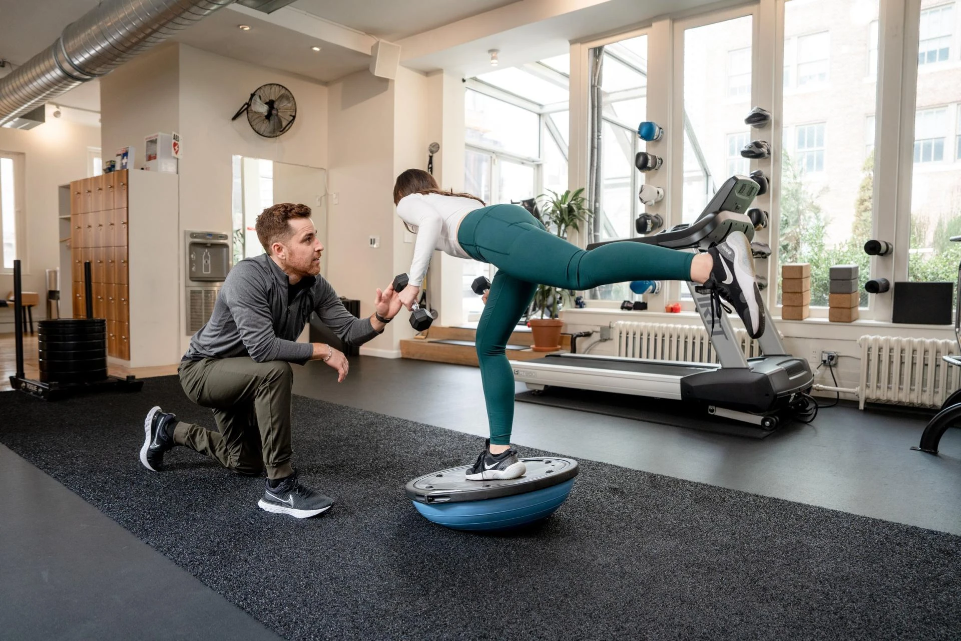 How Does A Personal Fitness Trainer in Flatiron, NYC Assess Your Regimen Needs?