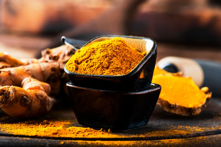 Golden Spice Magic: How Curcumin Powder Elevates Your Health & Cooking 
