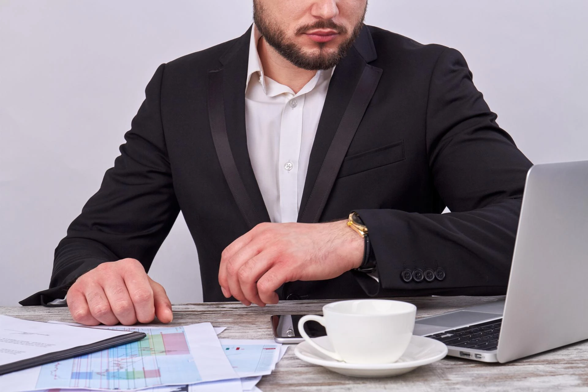 How a Top Rated Tax Lawyer in Houston Can Save You from IRS Trouble