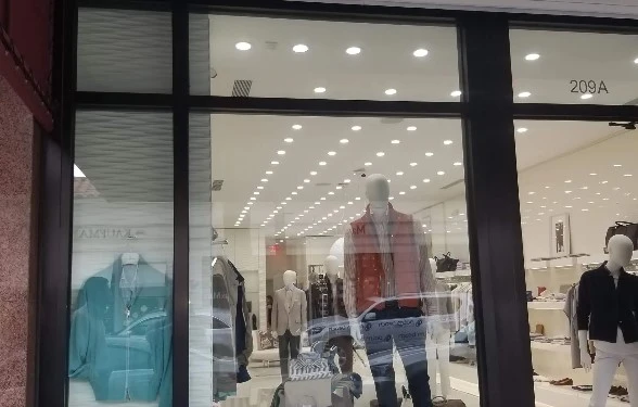 How a Luxury Lighting Showroom Can Transform Your Home’s Aesthetic