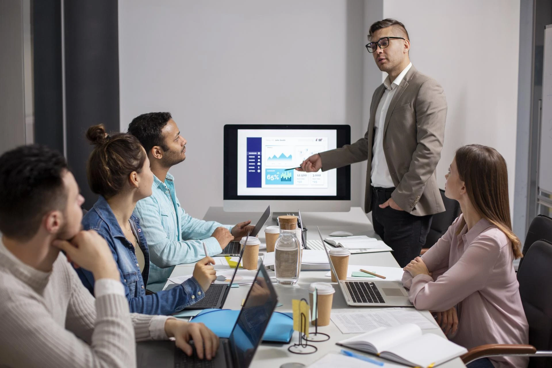 How Sales Call Recording Powers Data-Driven Coaching in 2025