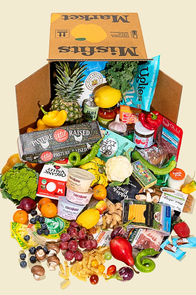 Travel Snacking Tips for Health-Conscious Folks