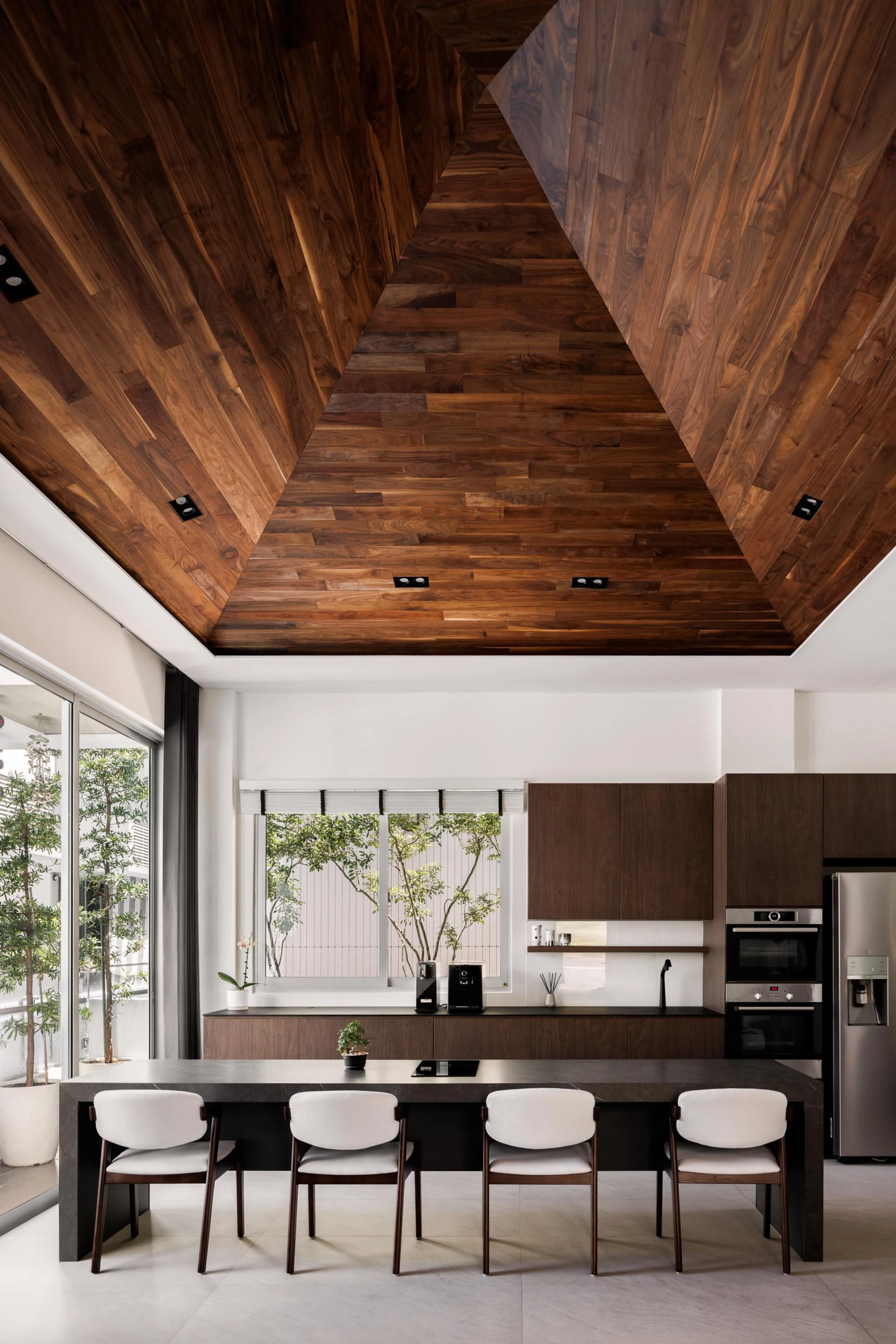 Landed Interior Design: Reinventing Homes in Singapore through the Local INN.terior Unique Touch