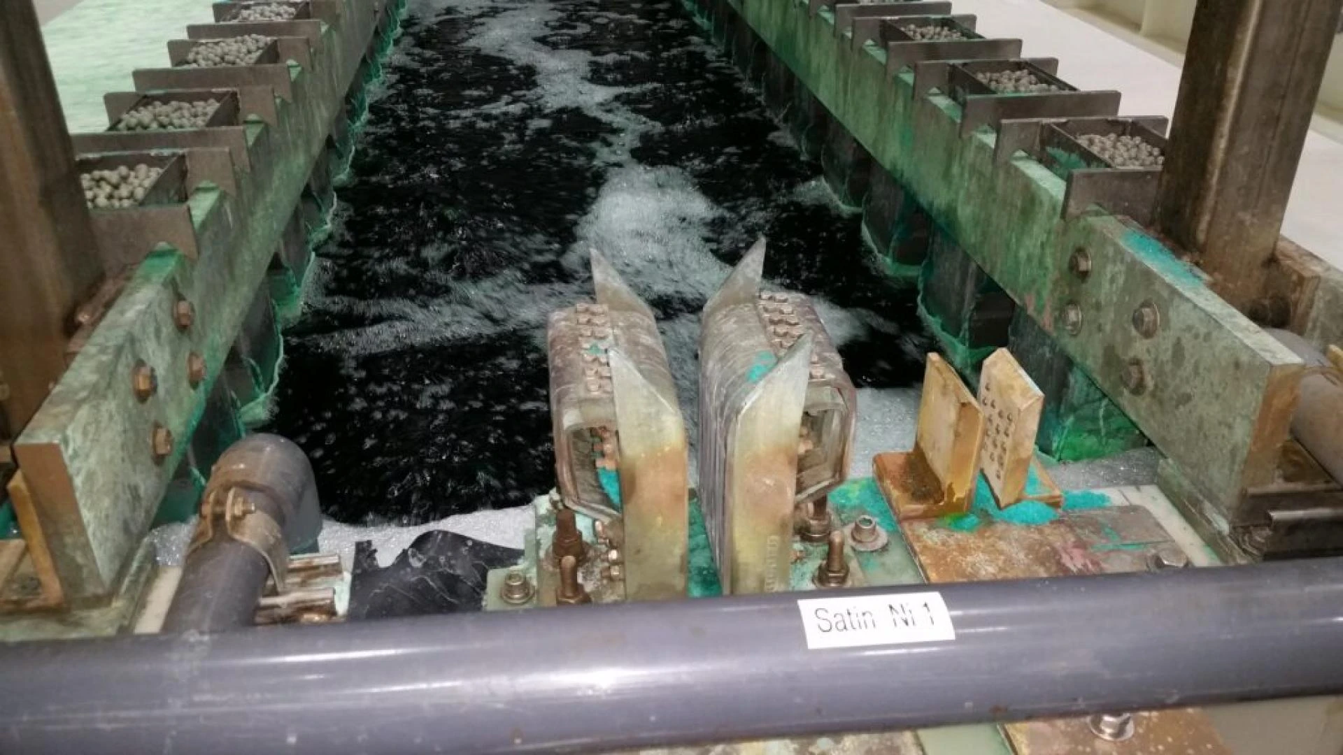 Enhancing plating precision with a reliable electroplating rectifier