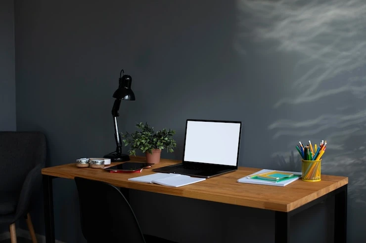 How to Choose the Perfect Office Desk in Los Angeles?