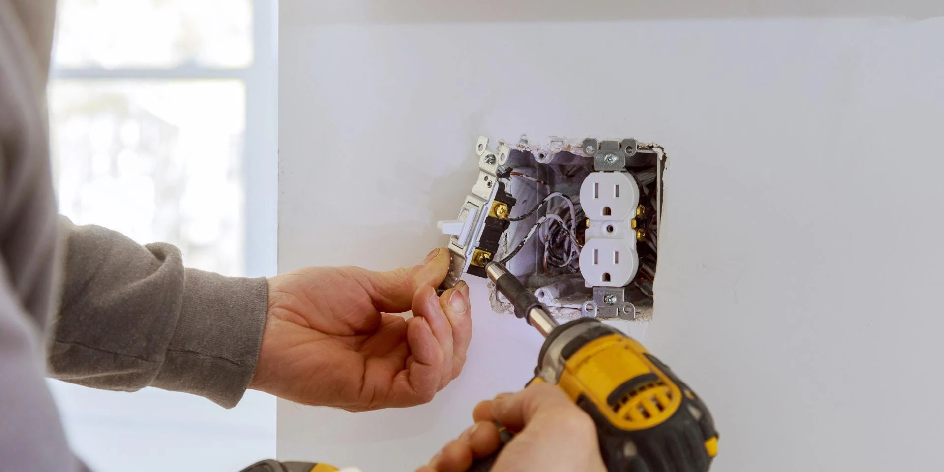 Role of Residential Electricians in Preparing Home for EV