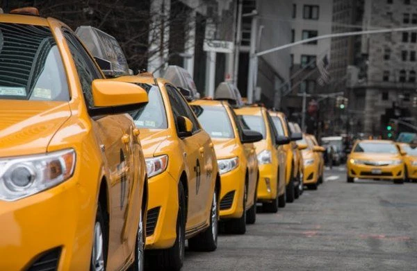 How to Find the Best Silver Taxi Service Near You