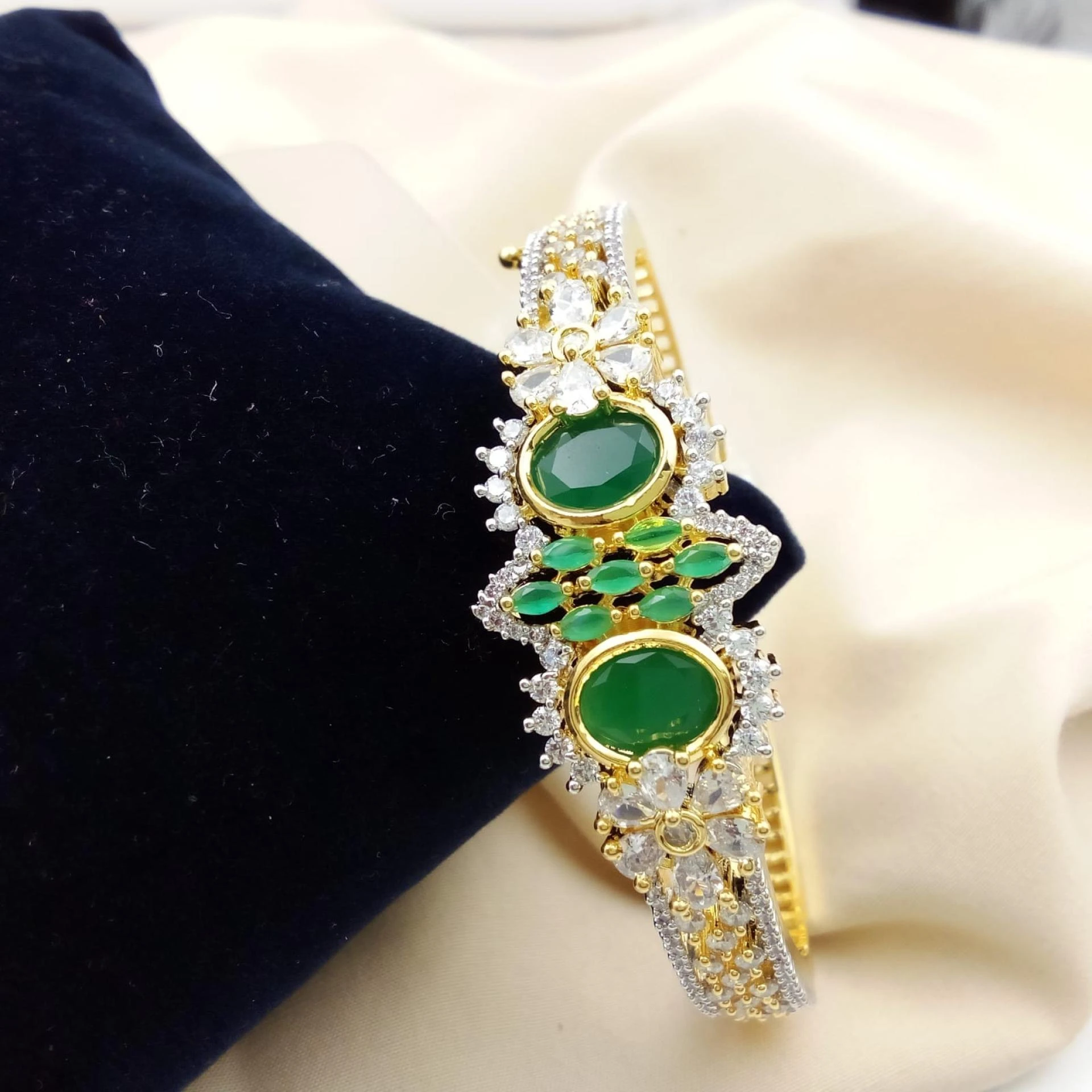 Best Artificial and Imitation Jewellery trends which are followed in India and around the globe by My Choice and Miarah
