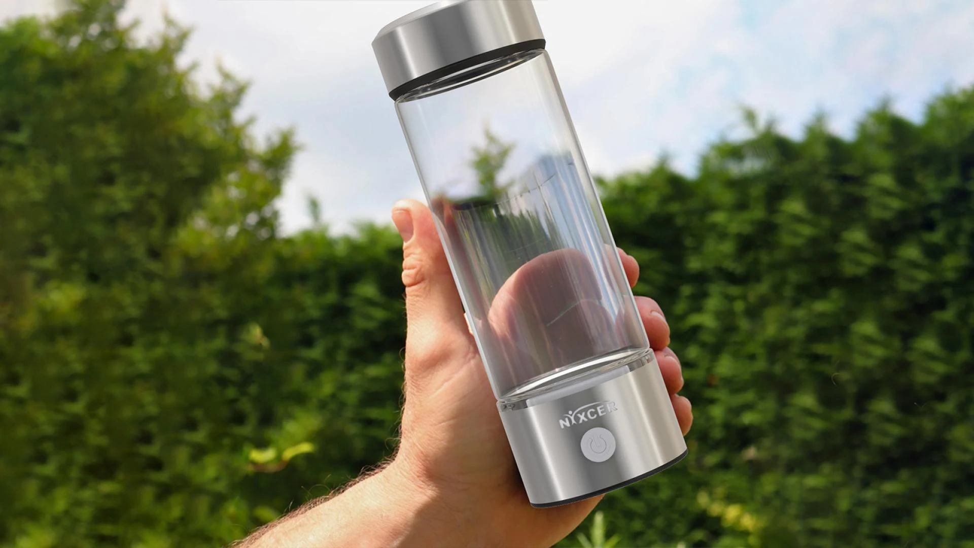Why Gen Z Is Obsessed with Hydrogen Water Bottles