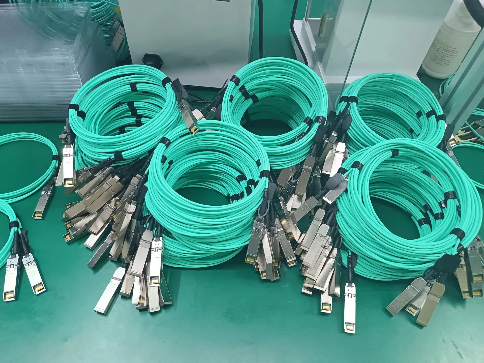 What is an Active Optical Cable (AOC)?