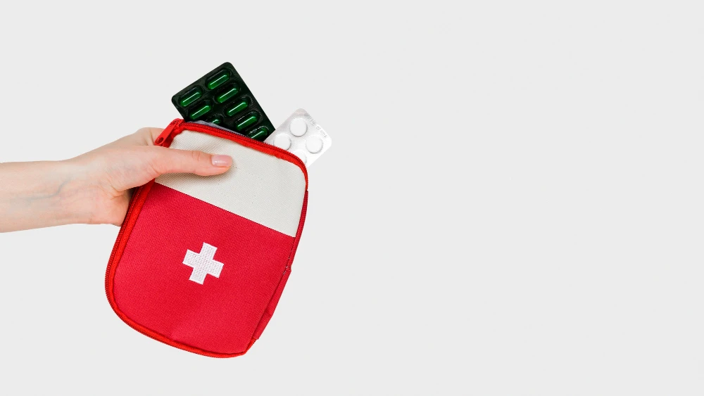 Essential Travel Medicine Kit for Long Flights and Road Trips