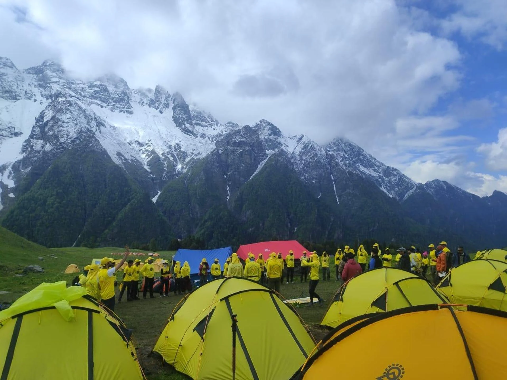 Buran Ghati Trek: The Hidden Gem of the Himalayas