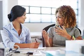 Effective 1 on 1 Meetings Start with Listening: Communication Tips for Leaders