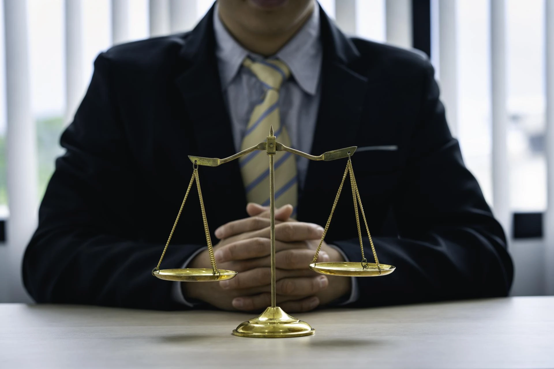 Kansas City Trucking Accidents: What a Personal Injury Lawyer Can Do for You