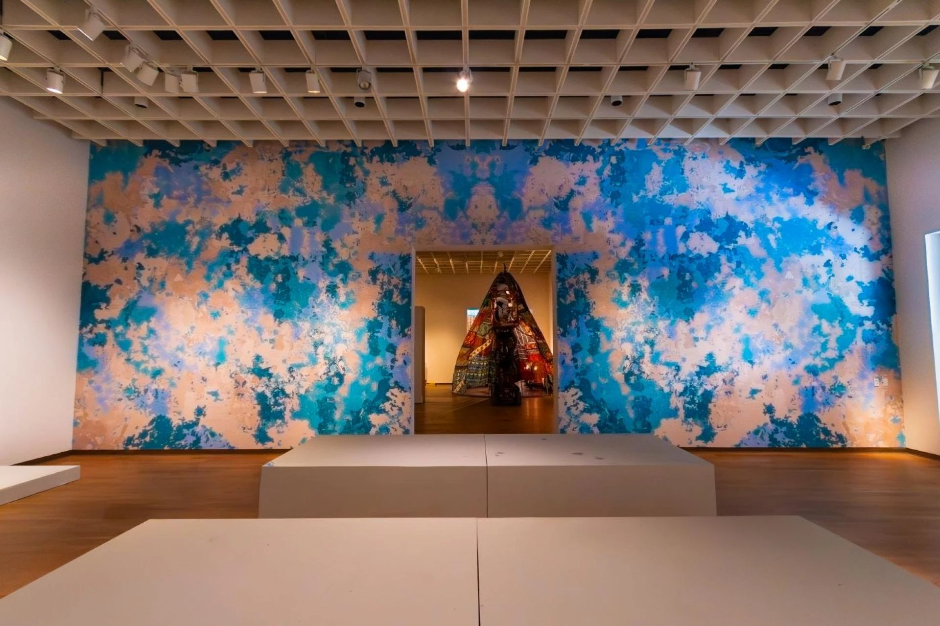 Beyond Paint: How Corporate Wall Murals Reinvent Office Aesthetics