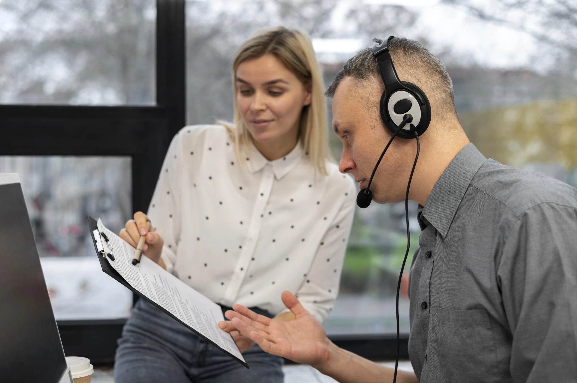 Transforming Contact Center CX with AI-Native CRM Agents