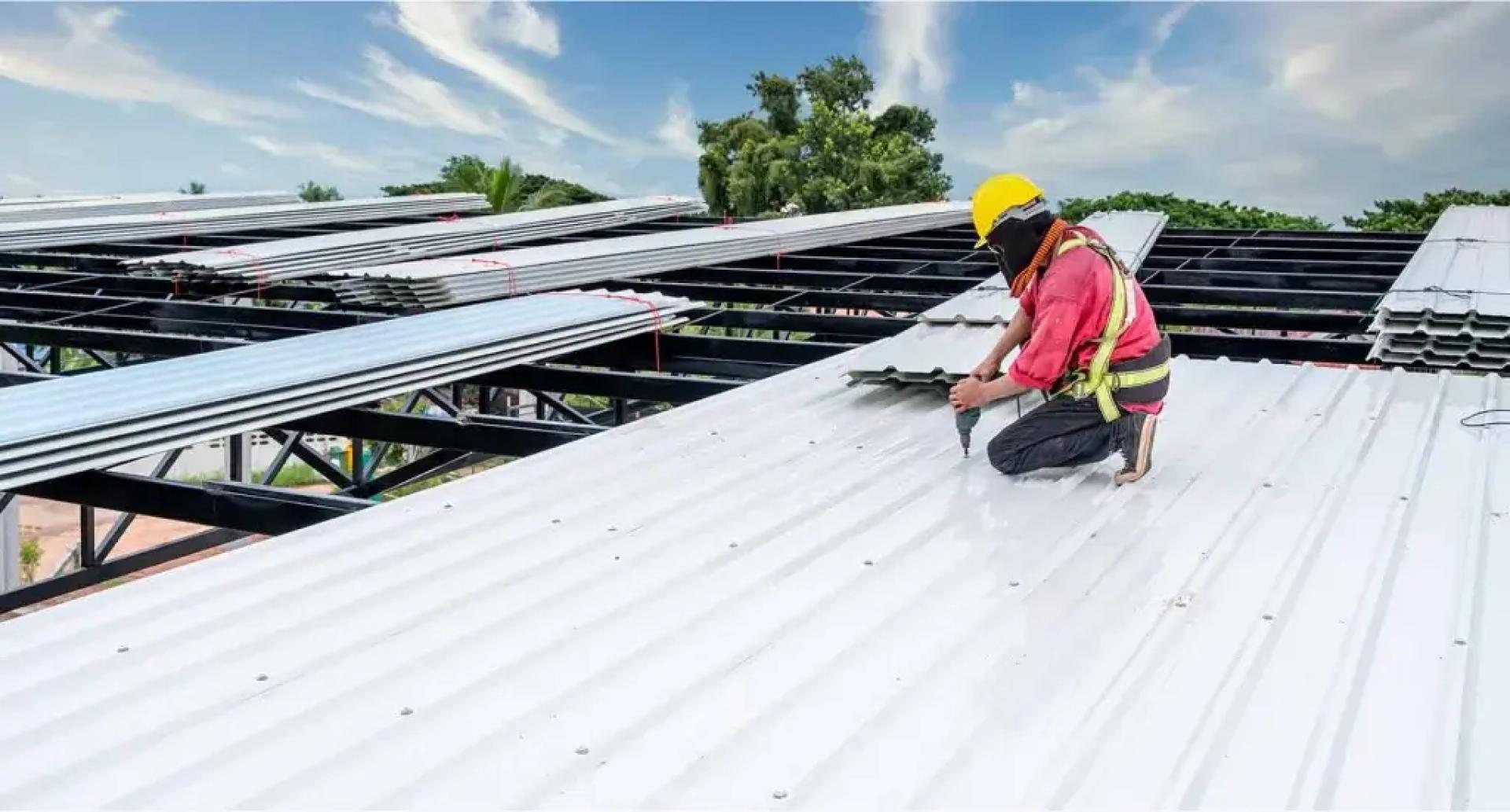 Top 5 Signs You Need Expert Commercial Roofing Services in Sherman