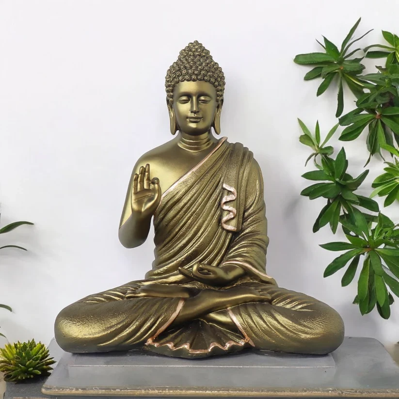 5 Best Places to Keep a Buddha Statue at Home, According to Vaastu