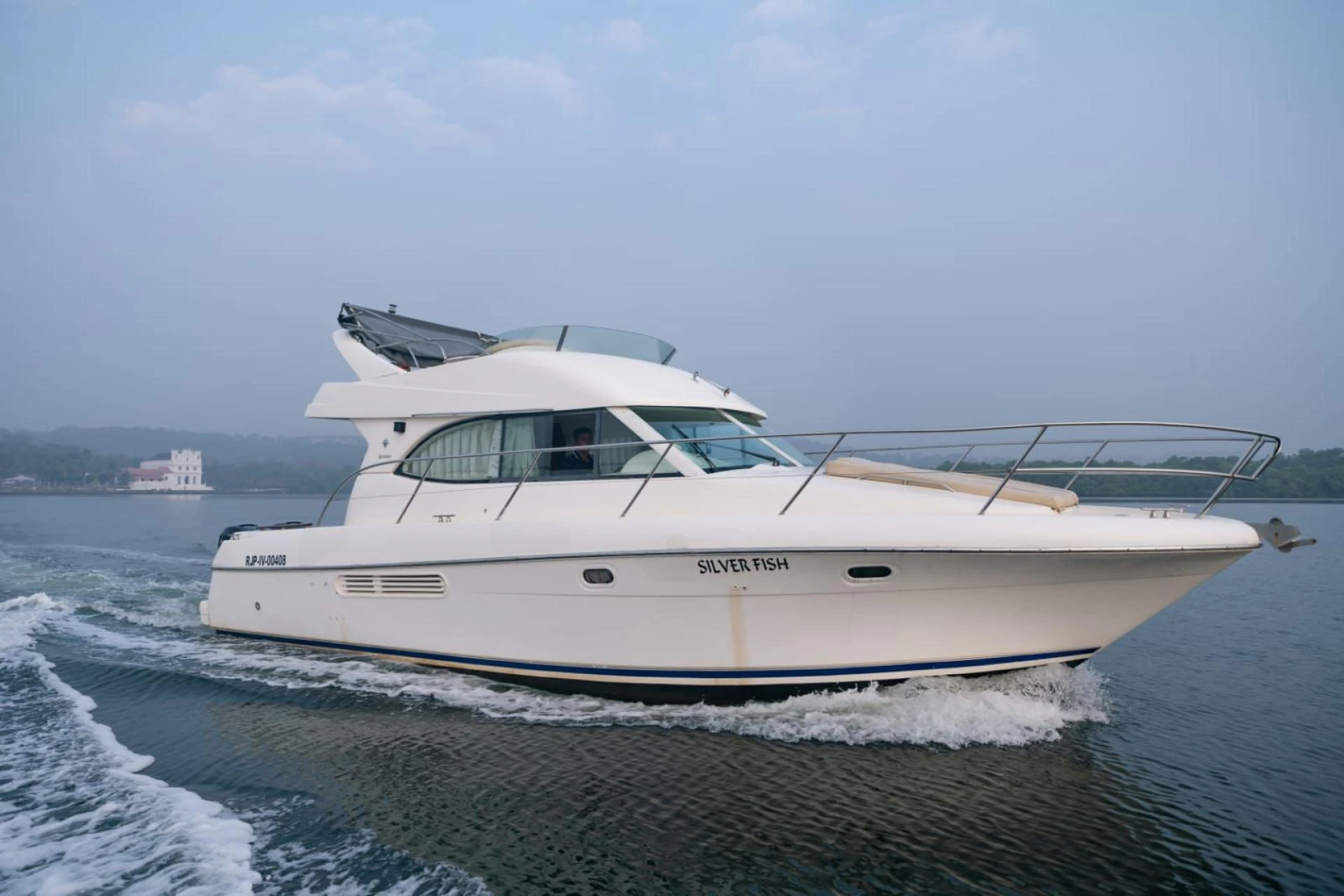 Goa Yachts: Private Luxury Yachts in Goa for Couples on Rent