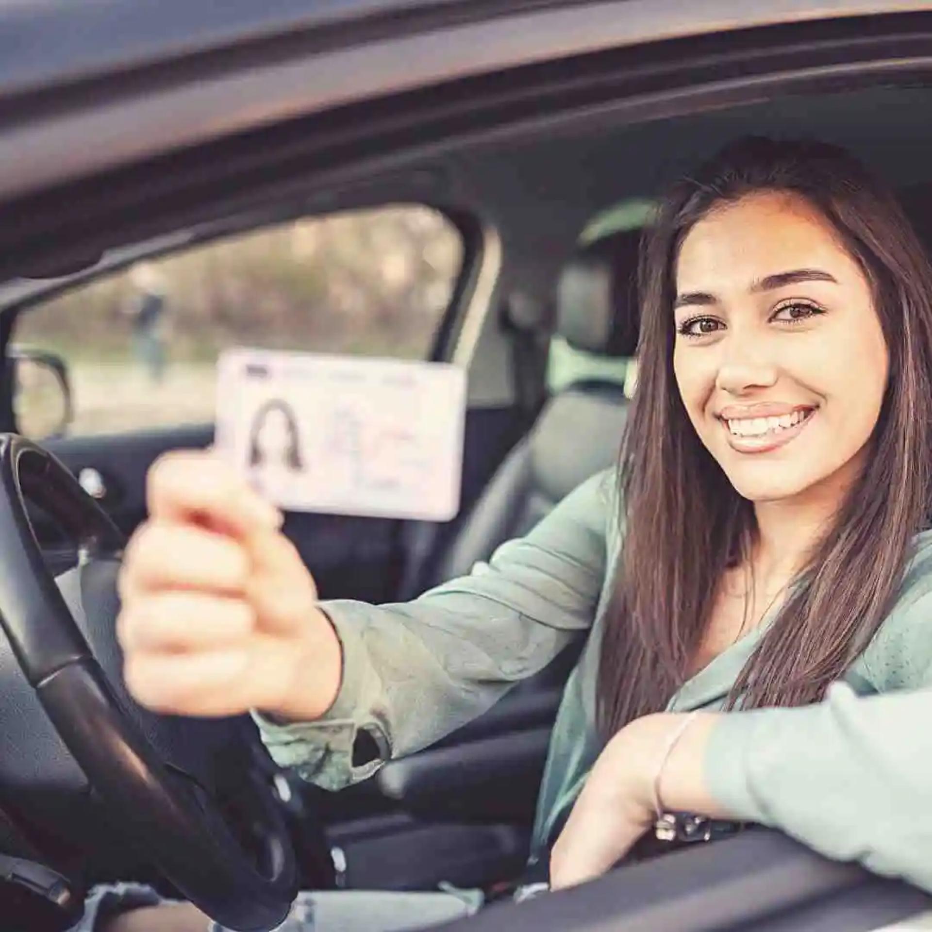 Why Driving Lessons in Melbourne Are Essential for New Learners