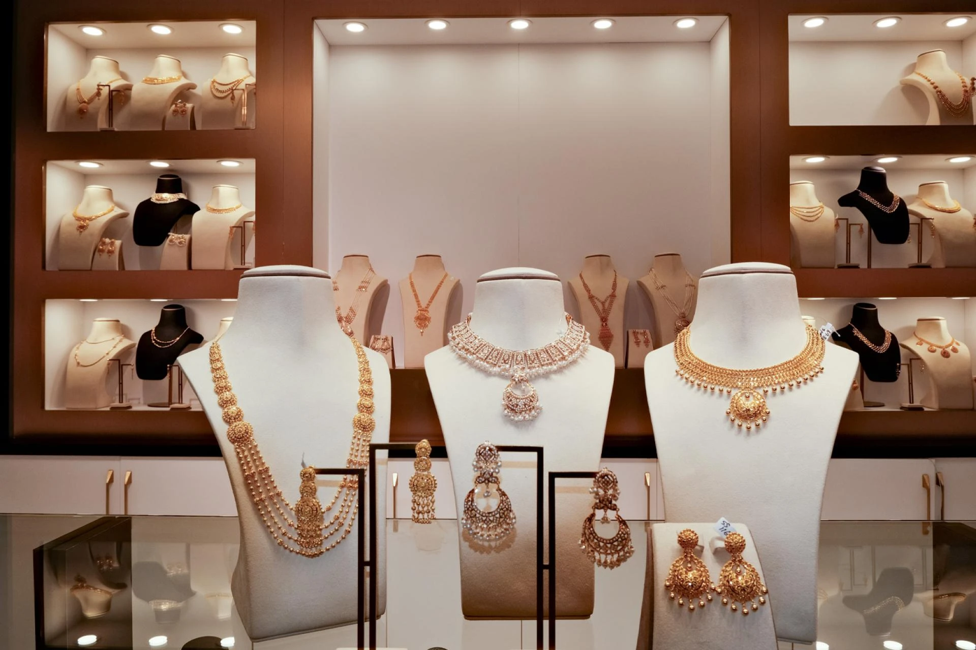 The Enduring Beauty of Indian Jewellery Where Mississauga Brides Find Tradition and Style