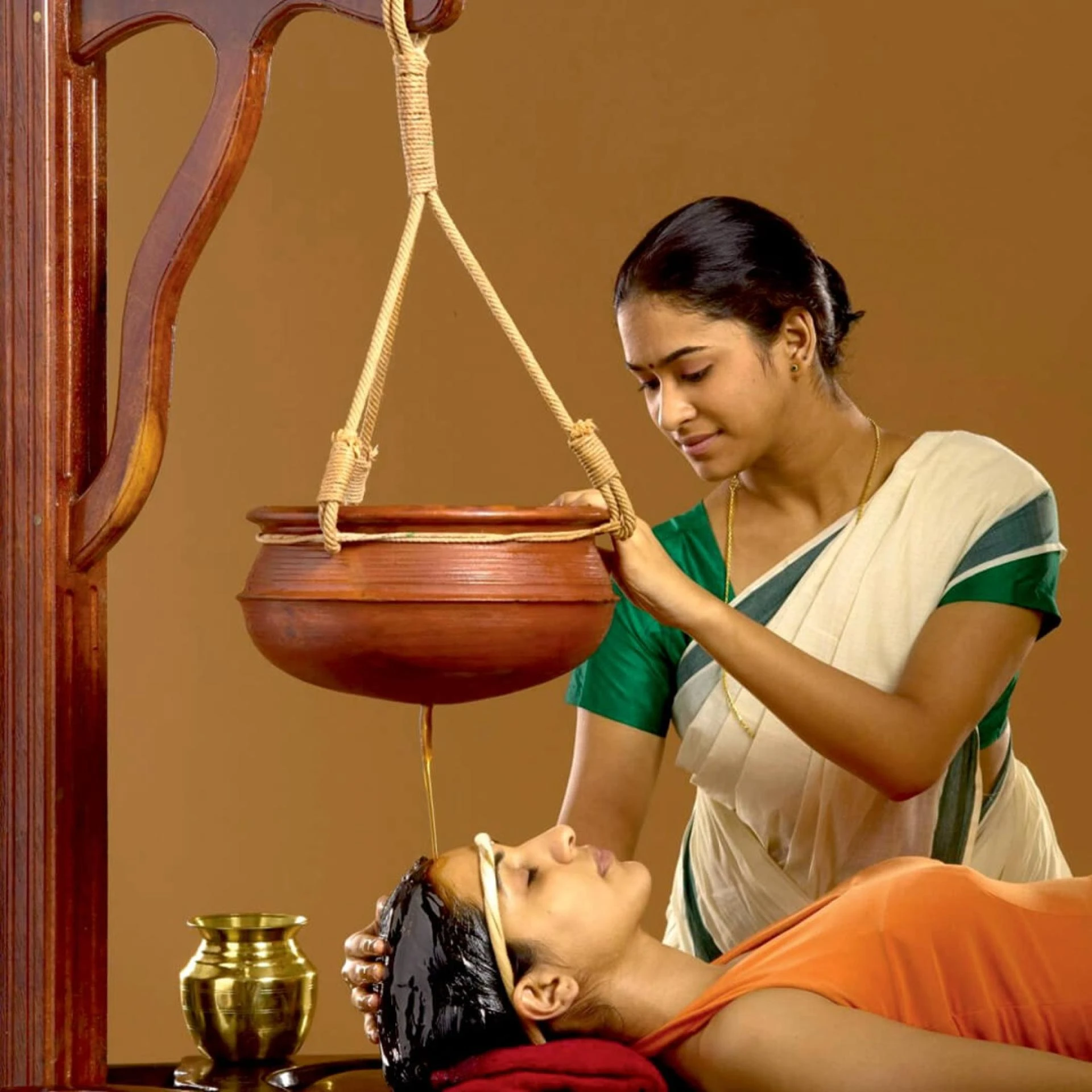 Aayursaukhyaa: Kerala Ayurveda and Panchakarma in Practice