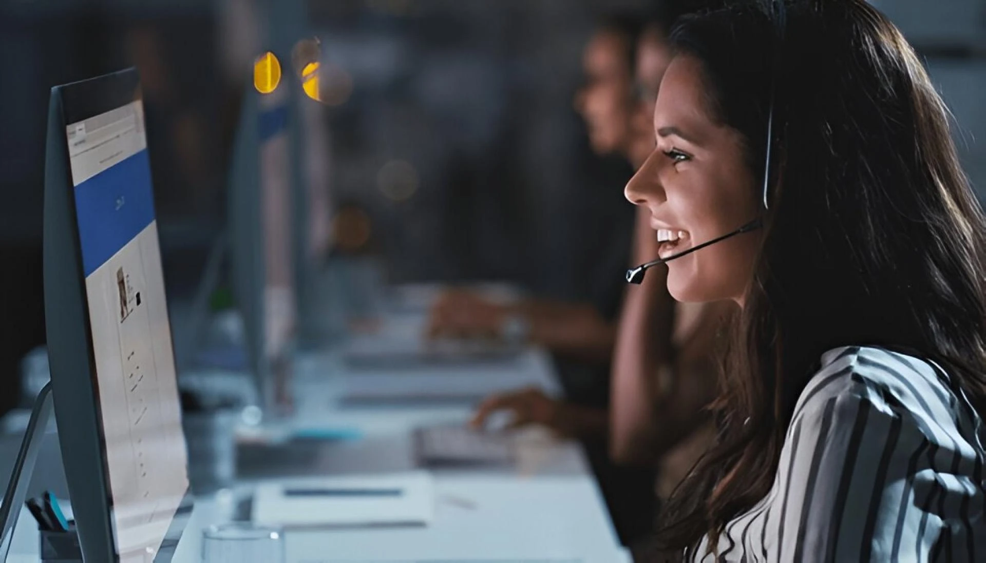 Using Speech Analytics to Drive Performance and Compliance in Call Centers