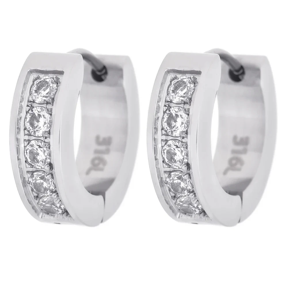 Safe & Stylish: 金属アレルギー対応ピアス for Everyday Comfort