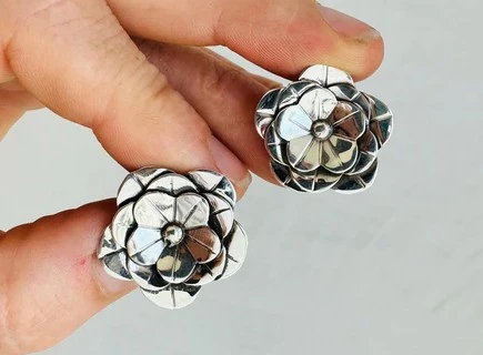 The Art of Accessorizing with Maximalist Earrings and Oversized Jewellery