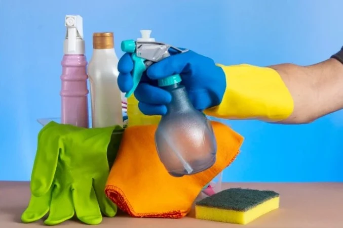 8 DIY Cleaning Hacks Your House Needs