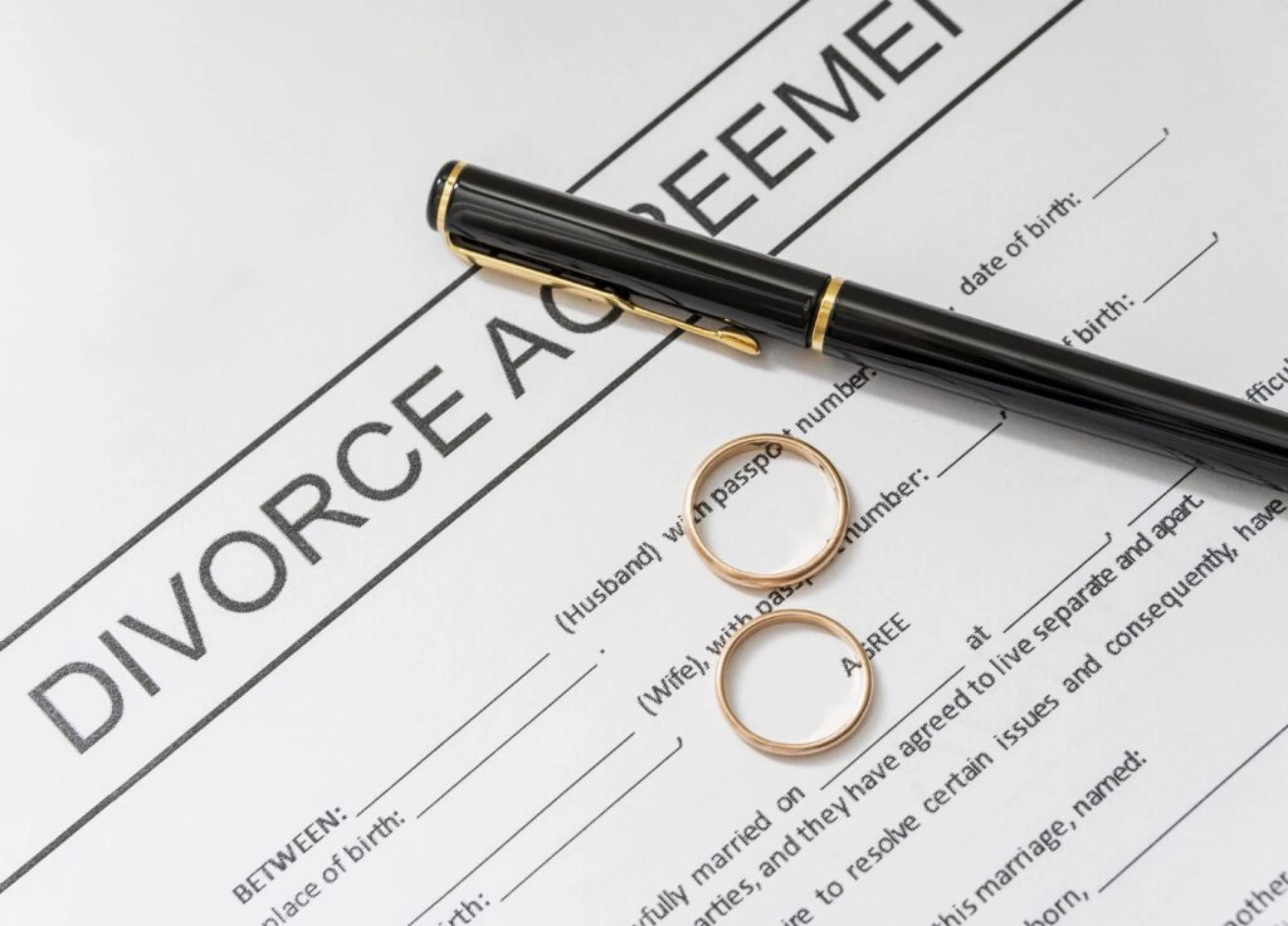 How to Protect Yourself During a Contested Divorce in Tarrant County