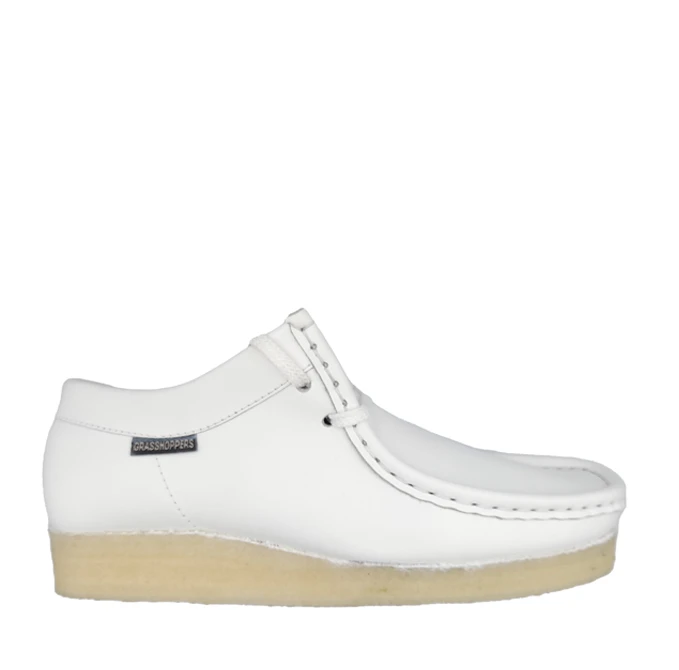 Why are Diesel sneakers considered a top choice for fashion-conscious individuals seeking both style and comfort?
