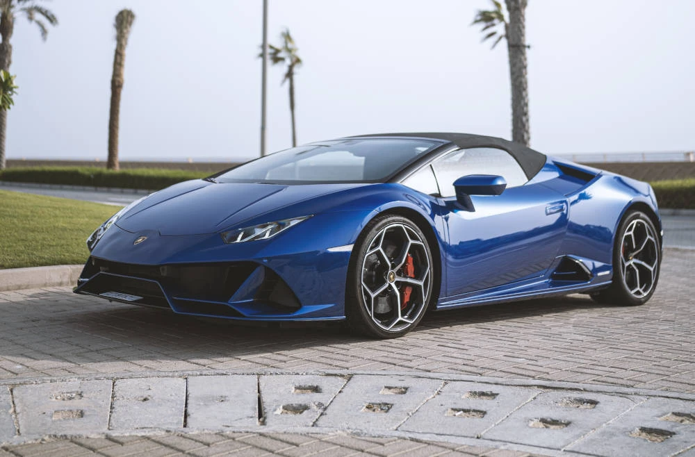 Experience True Performance with the Huracan Evo Spyder in Dubai