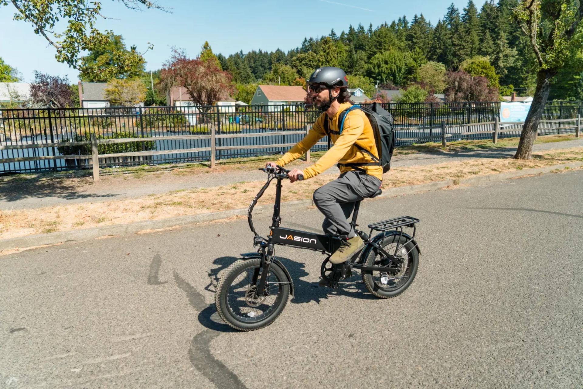 Why Everyone’s Buying E-Bikes and How to Save on Yours