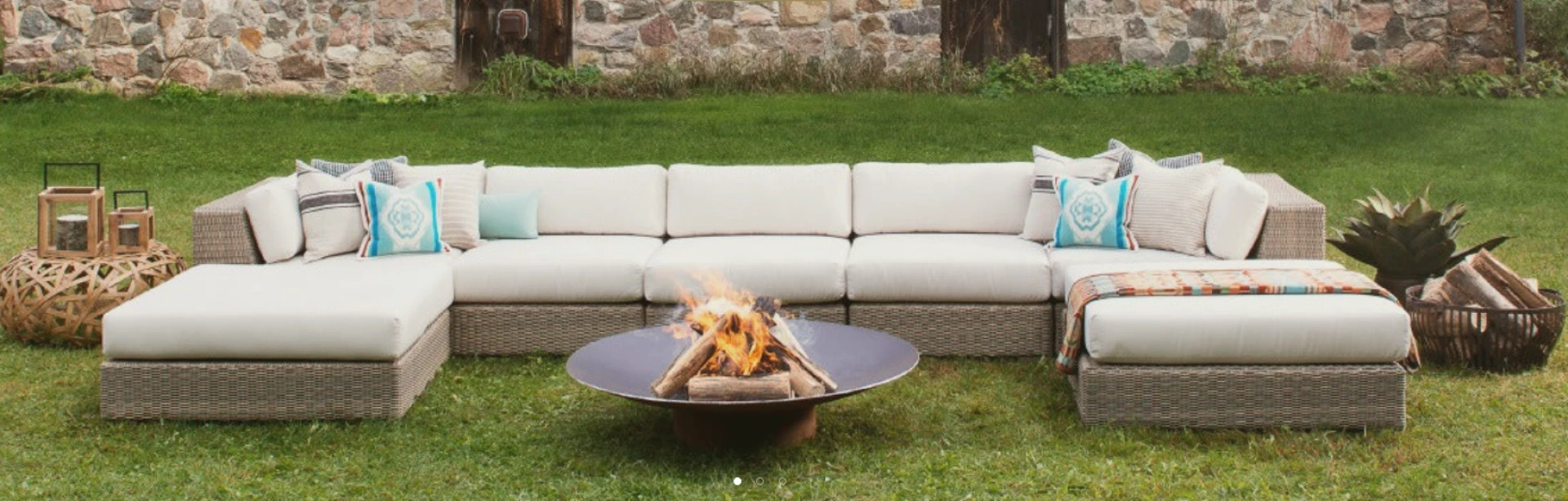 Outdoor furniture: Luxury comfort for cottage country living