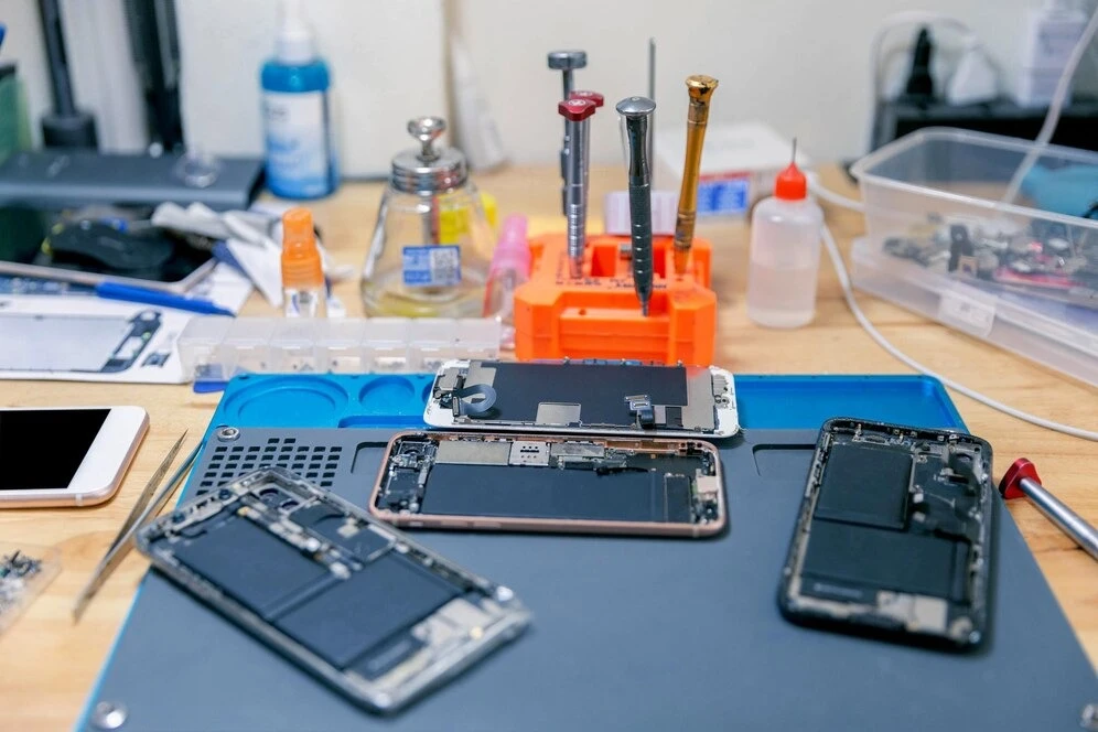 Hidden Costs to Avoid in iPhone Repair East Orange Services
