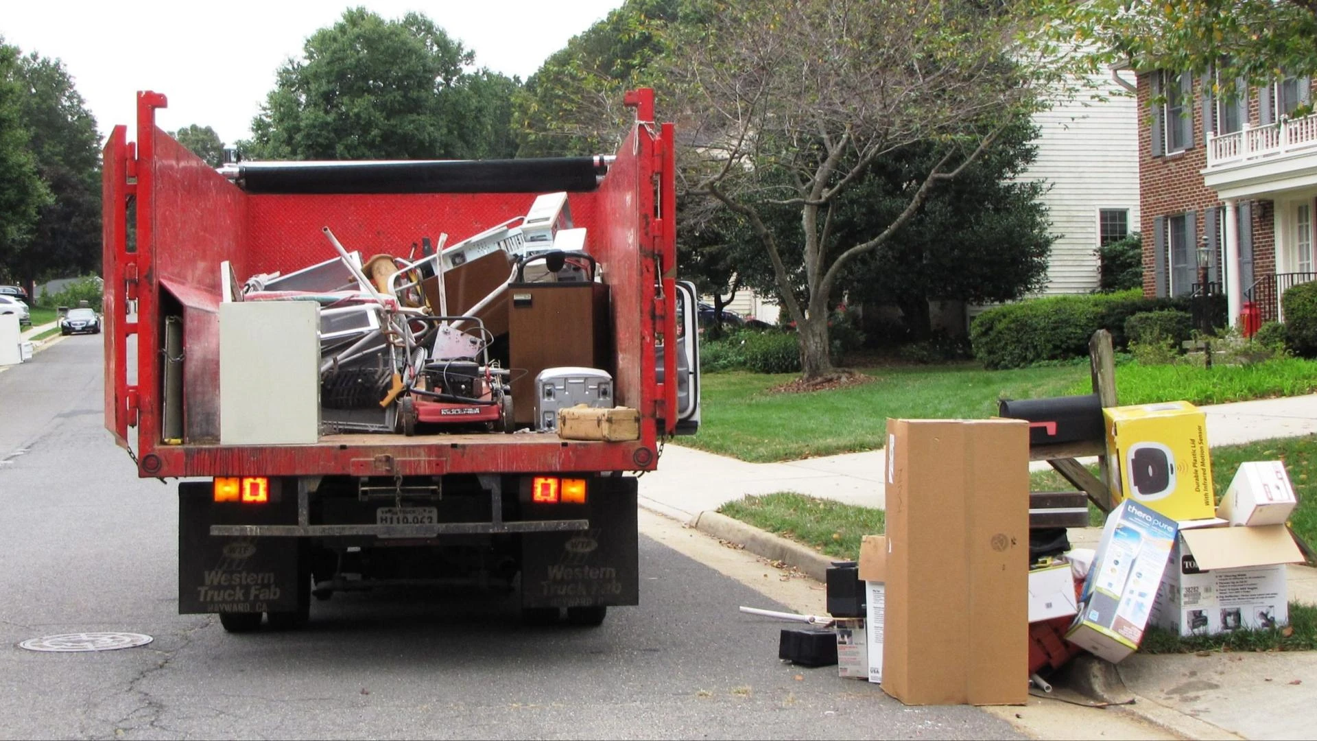 Why Junk Removal Is the First Step to a Fresh Start