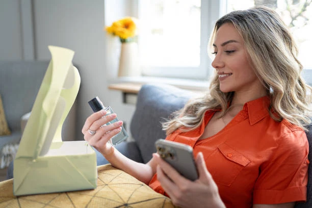 Embrace Your Essence: A Modern Woman’s Guide to Shopping Perfumes Online