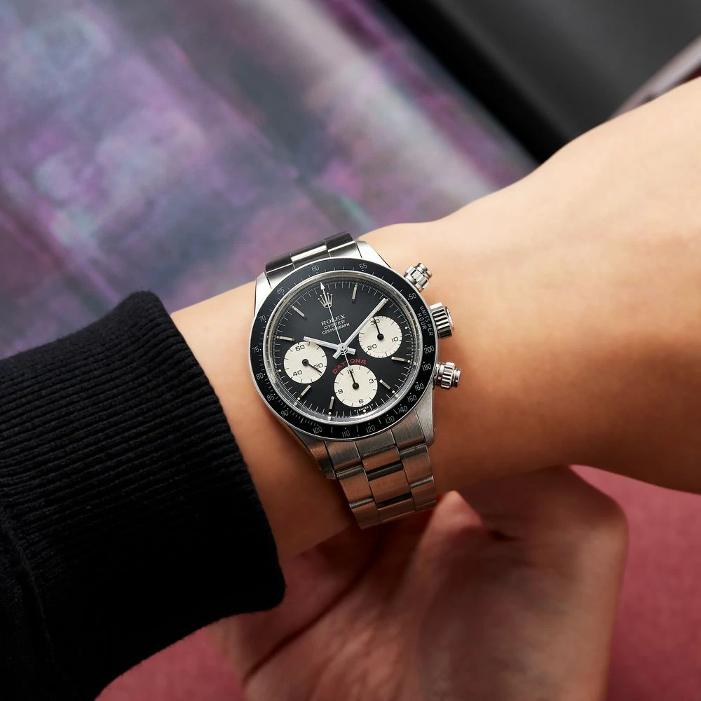 The Enduring Allure of the Blue Rolex Submariner