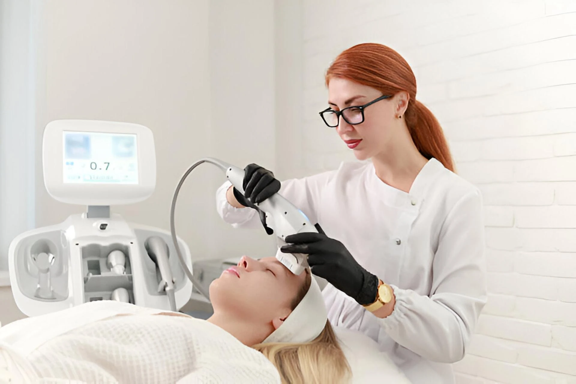 Say Goodbye to Tired Eyes: Discover the Best Cream for Eye Wrinkles and Dark Circles