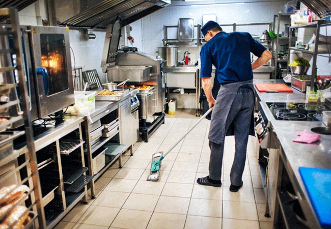 7 Secrets to Maintaining Cleanliness in Your Chicago Restaurant