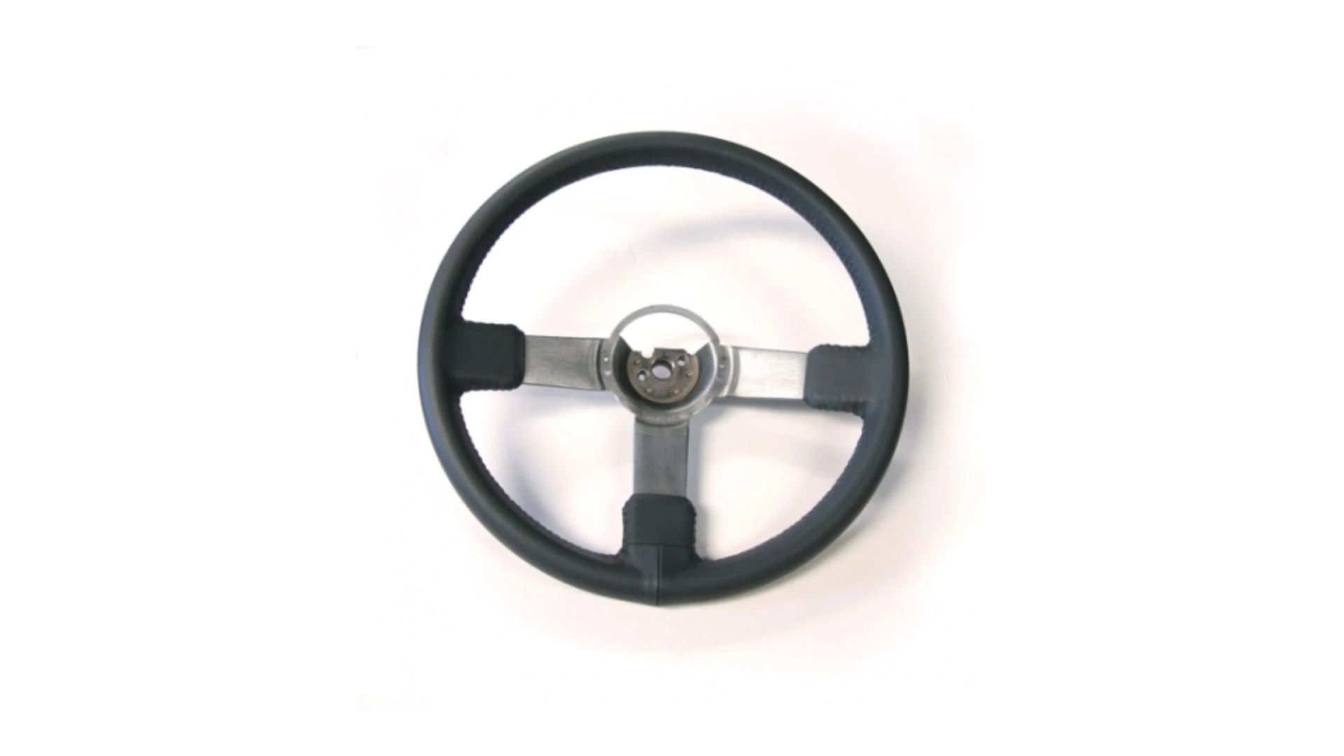 Restoring Classic Cars? Don’t Overlook Car Parts Trunk Essentials