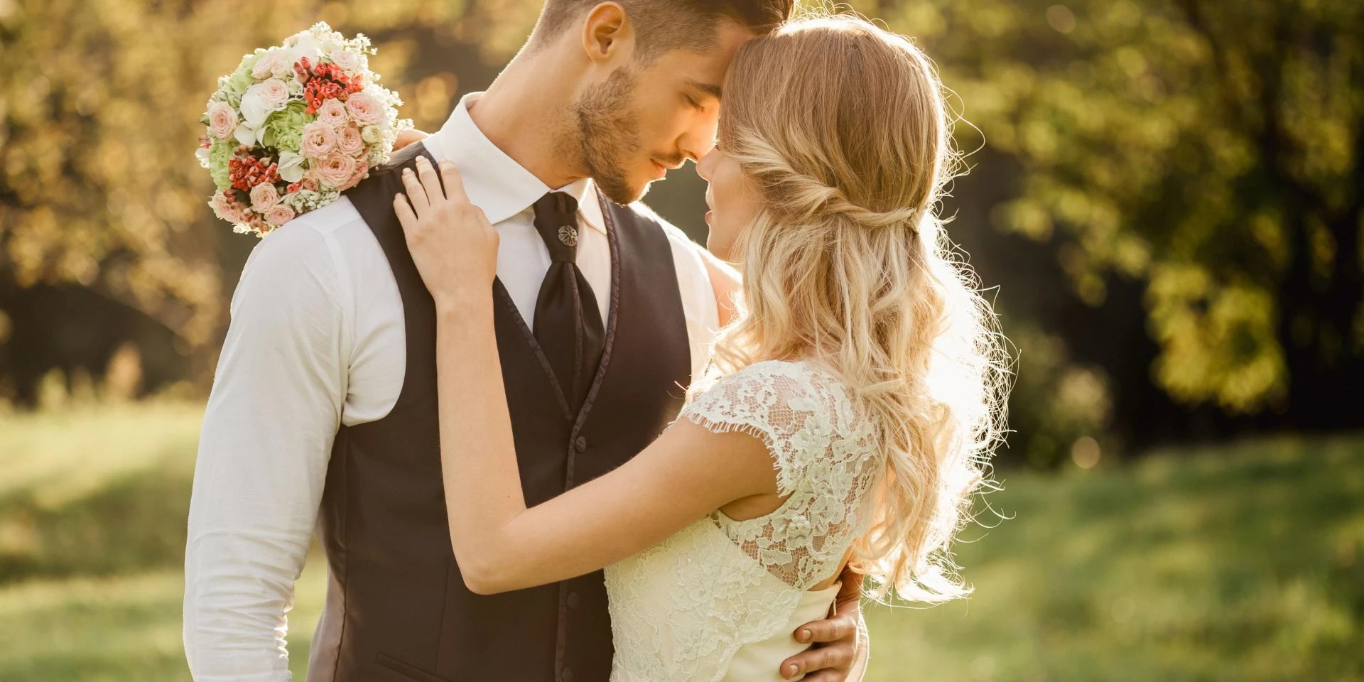 Capture the Magic: Pixel Holiday’s Secrets to Perfect Wedding Photos